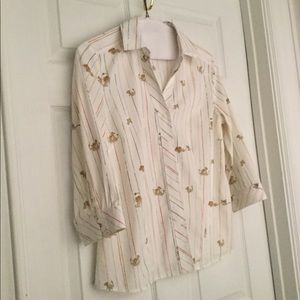 Chico,s collared 3/4 sleeve size 1, lion design